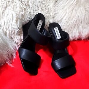 STEVE MADDEN ISA SANDALS